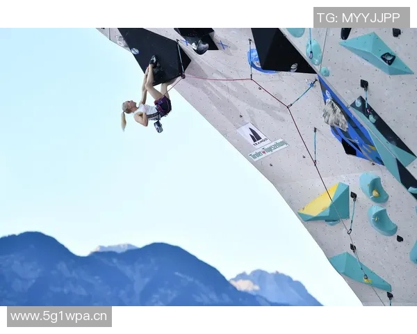 杭州攀岩队的成长之路极限运动世界杯背后的奋斗与荣耀